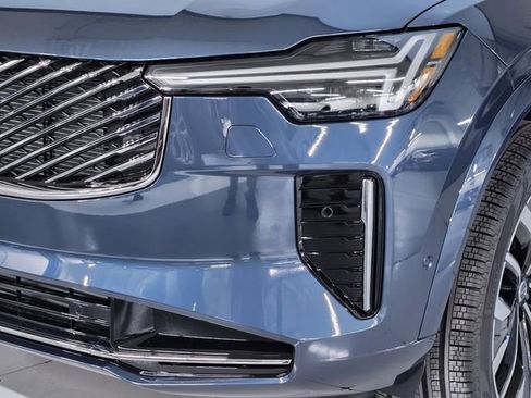 New 2026 Volvo XC90 T8 Ultra w/ Protection Package Premier image 12