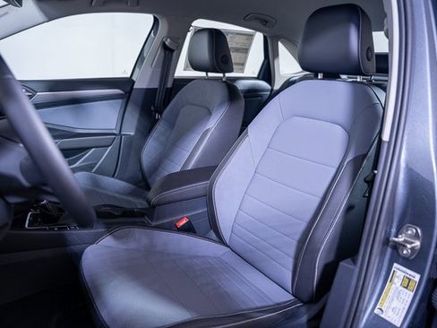 New 2025 Volkswagen Jetta SE image 10