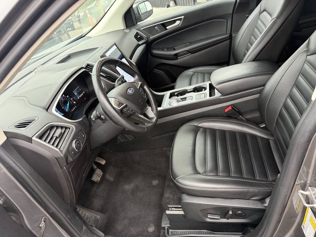 Used 2021 Ford Edge SEL w/ Convenience Package AWD/4WD image 18