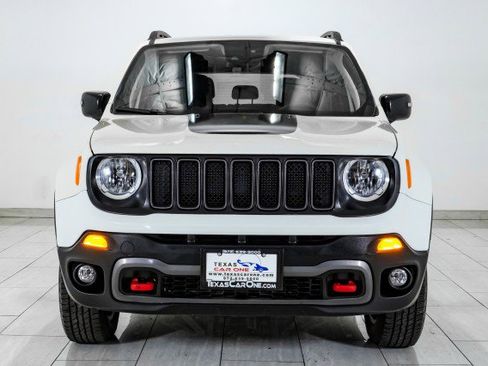 Used 2023 Jeep Renegade Trailhawk image 3