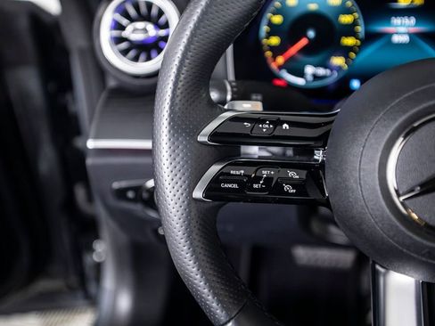 Used 2023 Mercedes-Benz E 450 Coupe image 33