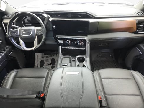 Used 2024 GMC Sierra 3500 Denali w/ Denali Reserve Package AWD/4WD image 10
