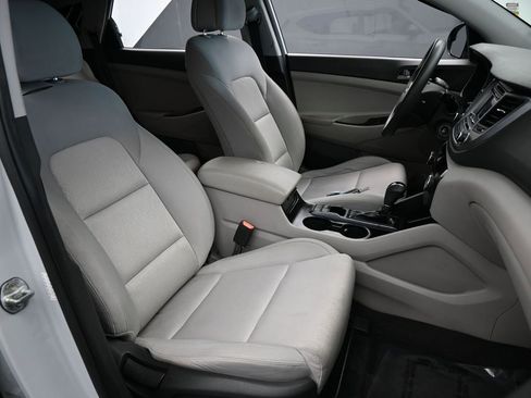 Used 2017 Hyundai Tucson SE image 42