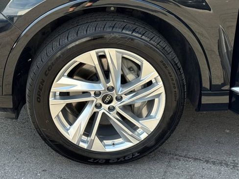Used 2024 Audi Q7 3.0T Premium Plus image 24