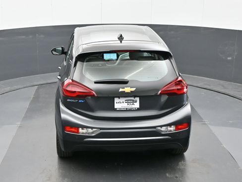 Used 2020 Chevrolet Bolt LT FWD image 29