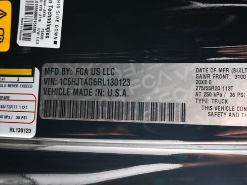 Used 2024 Jeep Gladiator Sport AWD/4WD image 34