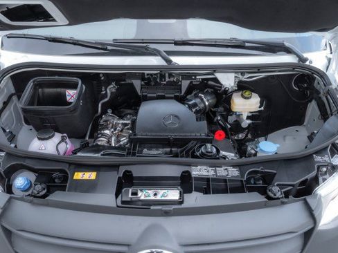 New 2025 Mercedes-Benz Sprinter 2500 image 23