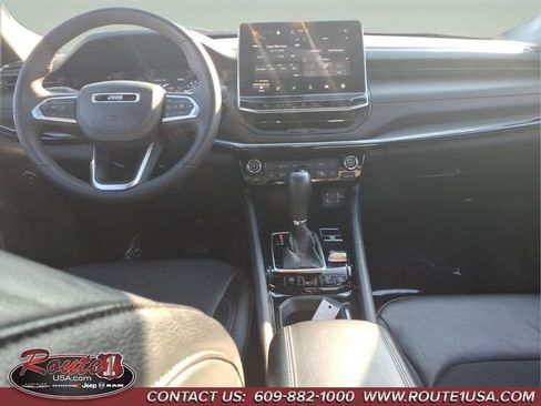 Used 2024 Jeep Compass Trailhawk image 20