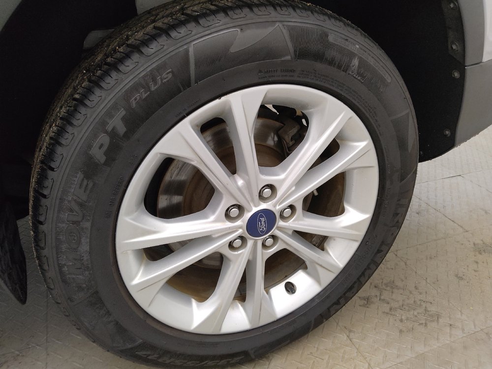 Used 2017 Ford Escape SE FWD image 31