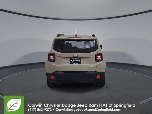 Used 2016 Jeep Renegade Latitude image 13