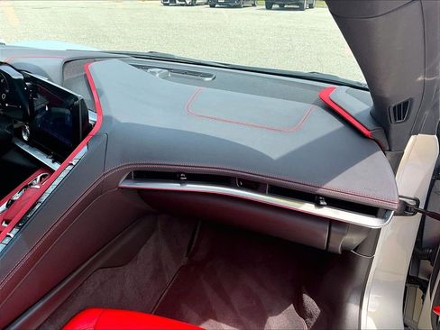 Used 2024 Chevrolet Corvette Stingray Preferred Cpe w/ Battery Protection Package RWD image 13