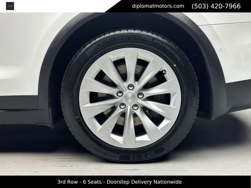 Used 2018 Tesla Model X 75D image 42