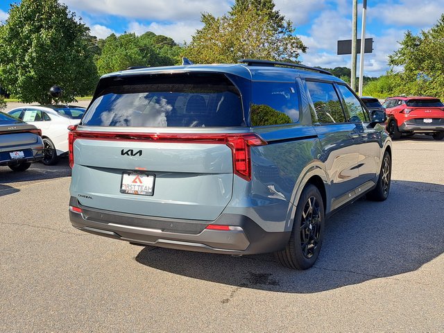New 2027 Kia Carnival SX w/ Dark Edition Package FWD image 4