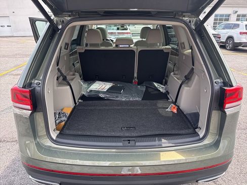New 2026 Volkswagen Atlas SE AWD/4WD image 16