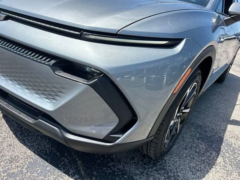 New 2026 Chevrolet Equinox EV LT FWD image 9