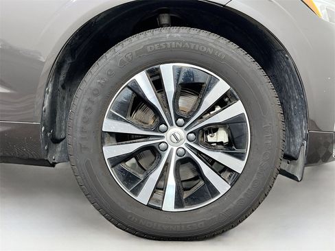 Used 2023 Volvo XC60 B5 Core image 34
