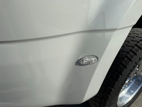 Used 2026 Ford F450 Platinum w/ Platinum Plus Package image 9