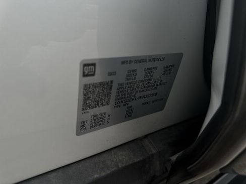 Used 2023 GMC Yukon Denali Ultimate image 35