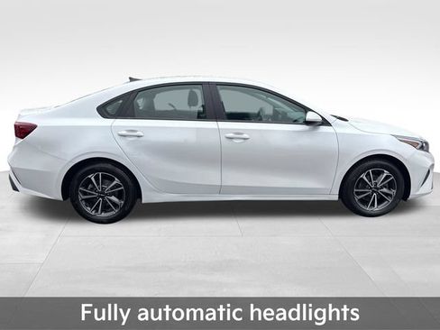 Used 2024 Kia Forte LXS FWD image 9