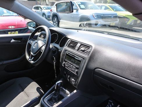 Used 2015 Volkswagen Jetta S FWD image 21