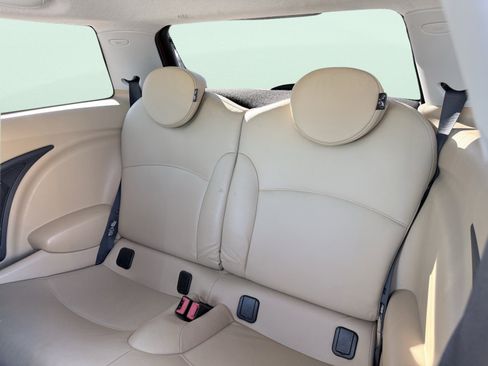 Used 2010 MINI Cooper S w/ Premium Pkg image 20