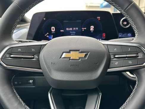 New 2026 Chevrolet Equinox EV LT FWD image 30