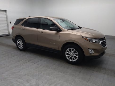 Used 2019 Chevrolet Equinox LS w/ LS Convenience Package AWD/4WD image 11