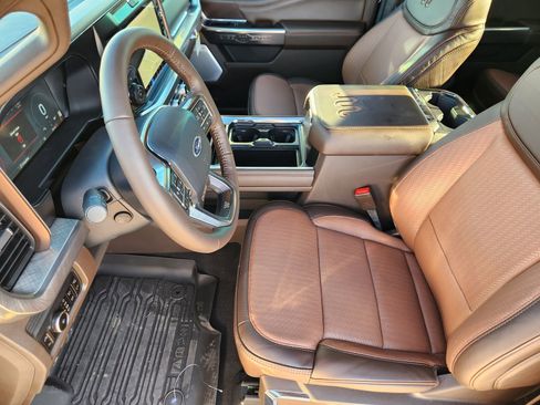 New 2026 Ford F250 King Ranch w/ FX4 Off-Road Package image 15