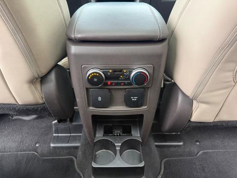 Used 2022 Ford Explorer Platinum w/ Equipment Group 601A image 34