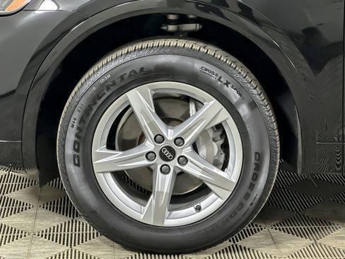 Used 2023 Audi Q5 2.0T Premium w/ Convenience Package image 25