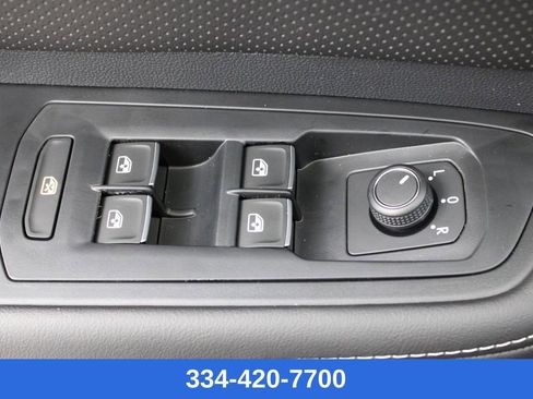 New 2026 Volkswagen Atlas Cross Sport SE image 16