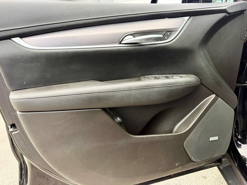 Used 2021 Cadillac XT5 Luxury FWD image 31