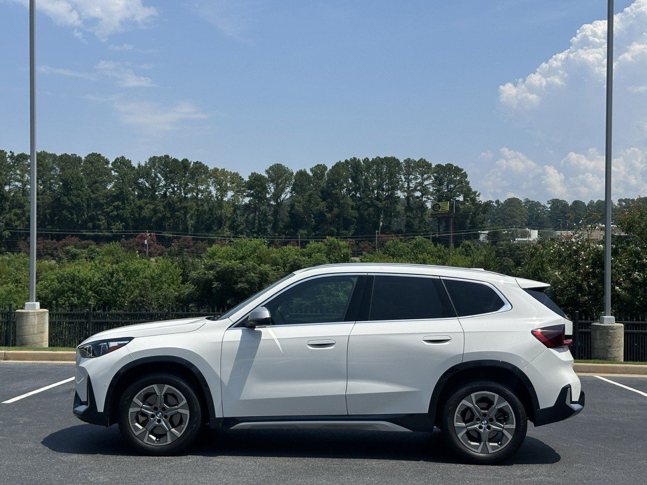 Used 2024 BMW X1 xDrive28i w/ Technology Package AWD/4WD image 2
