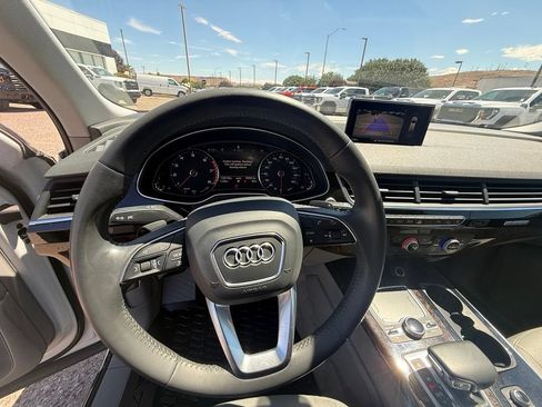 Used 2017 Audi Q7 3.0T Premium Plus AWD/4WD image 11