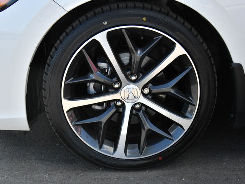 Used 2024 Honda Civic Touring image 12