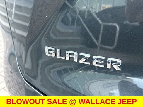 Used 2020 Chevrolet Blazer LT FWD image 13