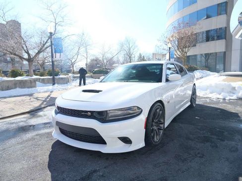 Used 2020 Dodge Charger Scat Pack w/ Driver Convenience Group image 4
