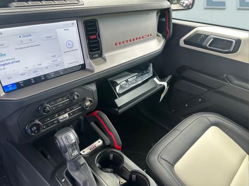 New 2026 Ford Bronco Outer Banks w/ Sasquatch Package AWD/4WD image 20