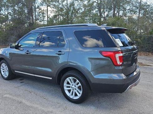 Used 2016 Ford Explorer XLT w/ Equipment Group 202A image 6