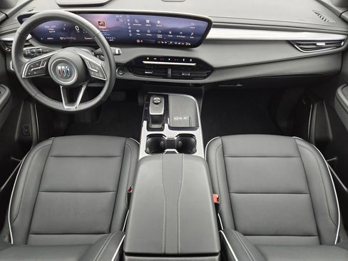 Used 2025 Buick Enclave Preferred AWD/4WD image 22