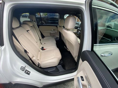Certified 2025 Mercedes-Benz GLB 250 image 29