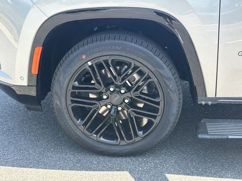 New 2026 Jeep Grand Wagoneer Limited image 12