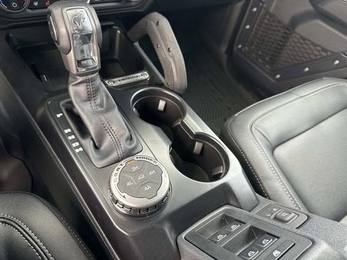 New 2025 Ford Bronco Badlands image 36