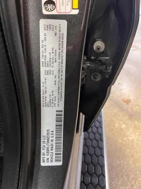 Used 2022 RAM 1500 Laramie AWD/4WD image 29