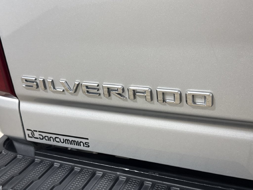 Used 2020 Chevrolet Silverado 2500 LT w/ Texas Edition AWD/4WD image 25