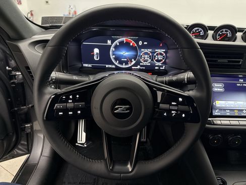 Used 2024 Nissan Z Performance w/ Floor Mat Package RWD image 12