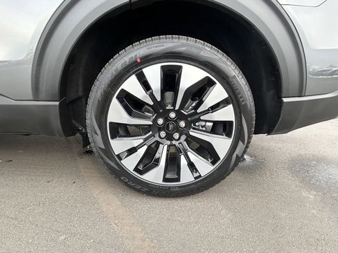 New 2026 Ford Explorer Platinum w/ LUX Leather Package image 8