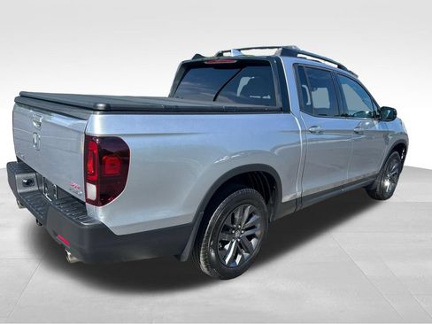 Used 2021 Honda Ridgeline Sport image 6