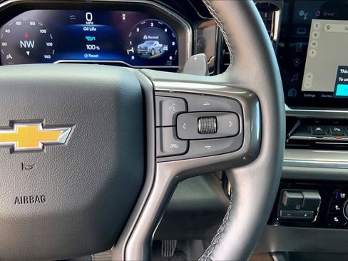 Used 2024 Chevrolet Silverado 1500 High Country w/ Technology Package AWD/4WD image 25