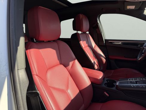 Used 2020 Porsche Macan image 45